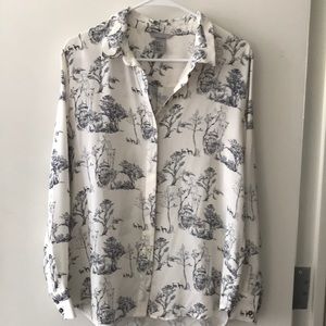 H&M ivory washable silky toile printed top